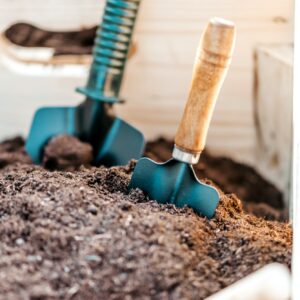 Kertészeti eszközök, egyebek